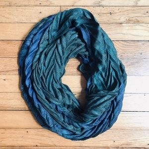Infinity scarf